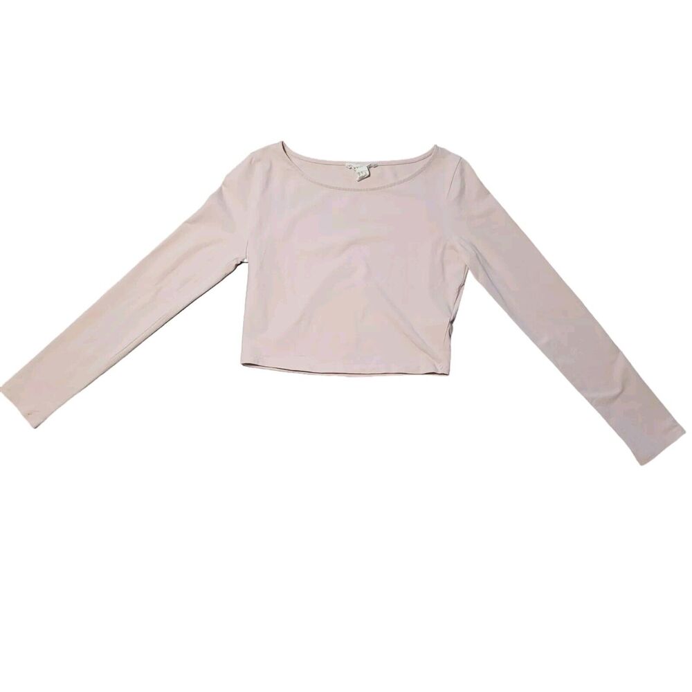 Forever 21 girls soft pink long sleeve crop top, size medium
